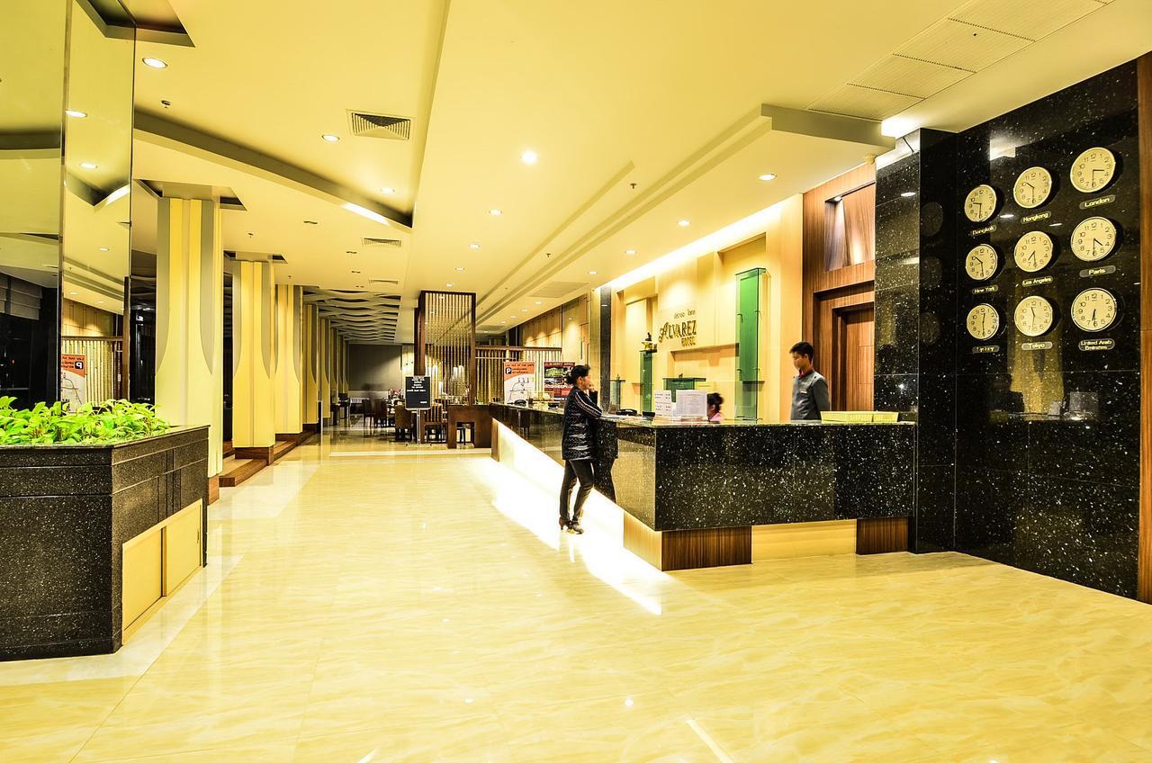 Alvarez Hotel Buriram Exterior photo